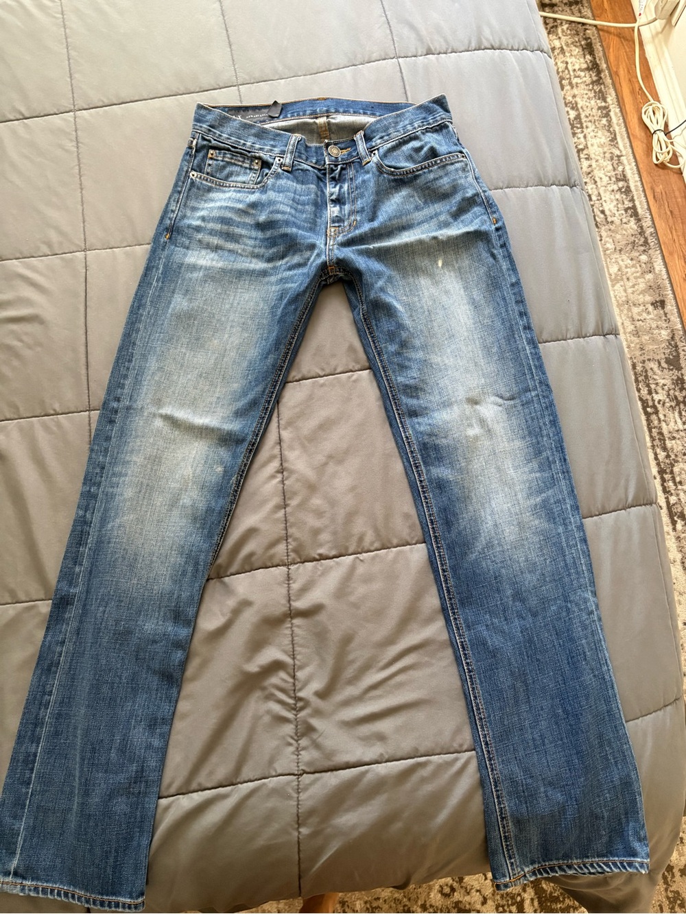 A|X Armani Exchange Women’s Faded Blue Straight Jeans